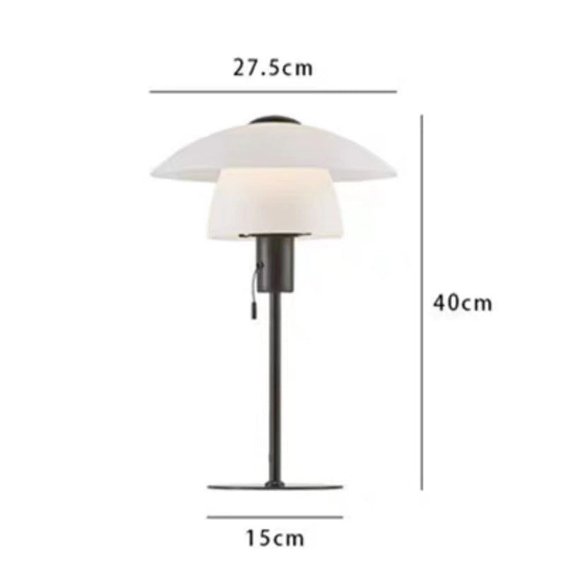 Schlanke moderne Tischlampe