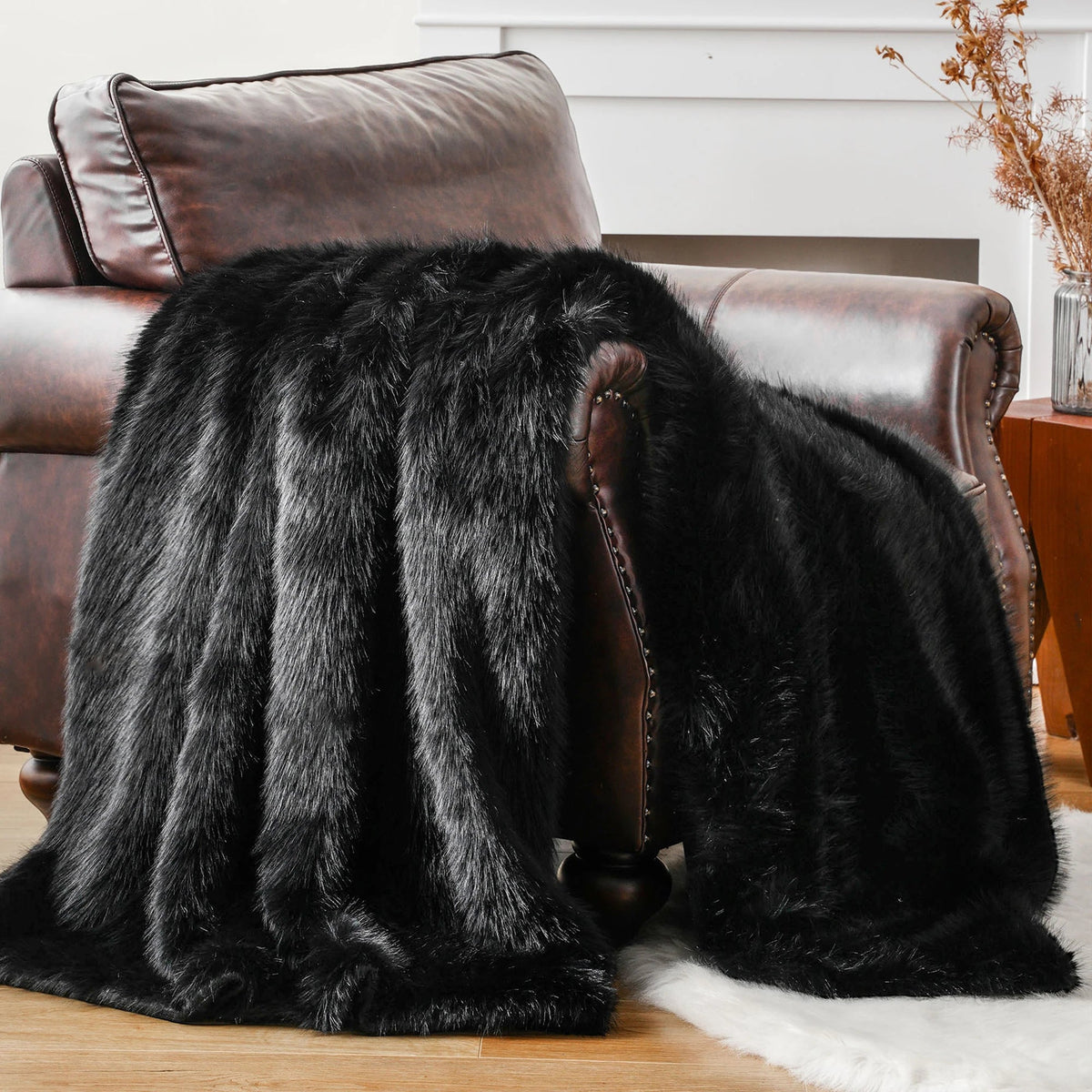 Faux Fur Throw Blanket with Long-Pile Texture and Velvet Backing