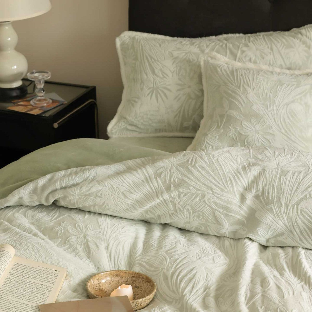 Fleece Bedding Set in Velvet, Warm and Reversible with Embossed Botanicals