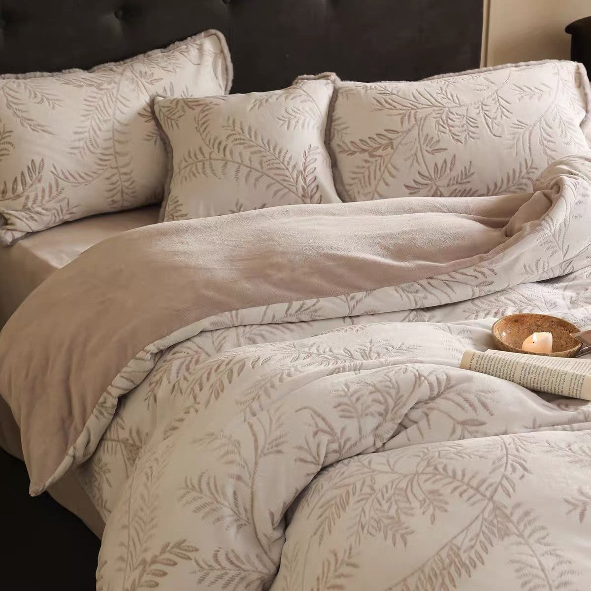 Fleece Bedding Set in Velvet, Warm and Reversible with Embossed Botanicals