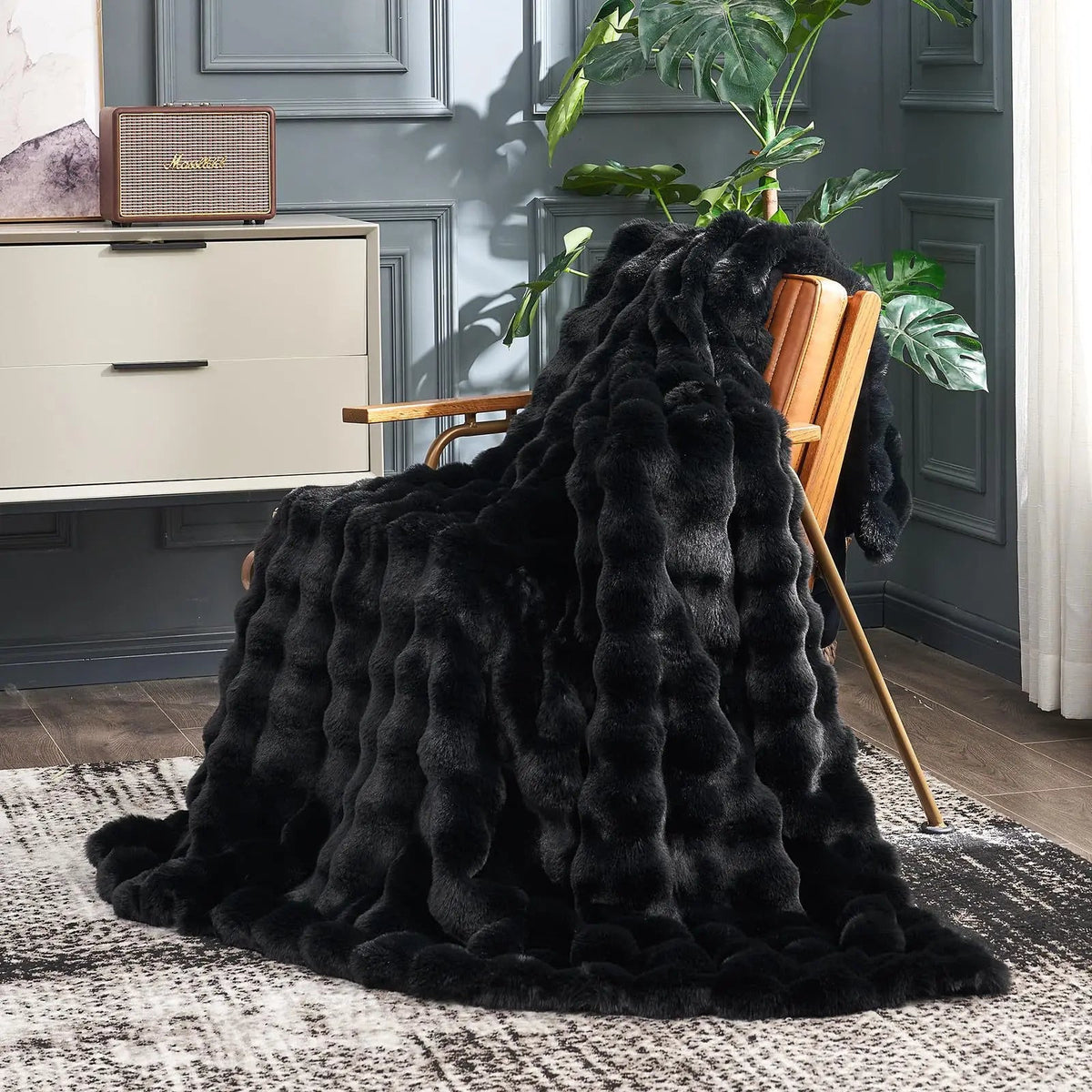 Sofa Throws in Thick Pile, Double-Layer Bubble Quilted Design