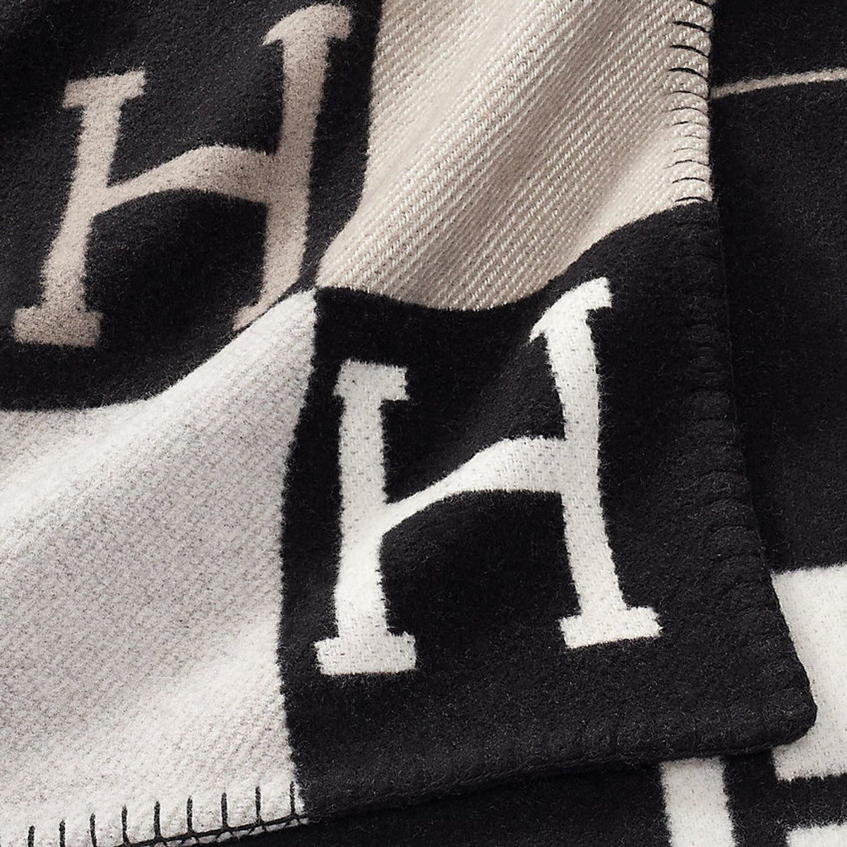 Wool Blanket with Cashmere, Warm Two-Tone Block Pattern Throw