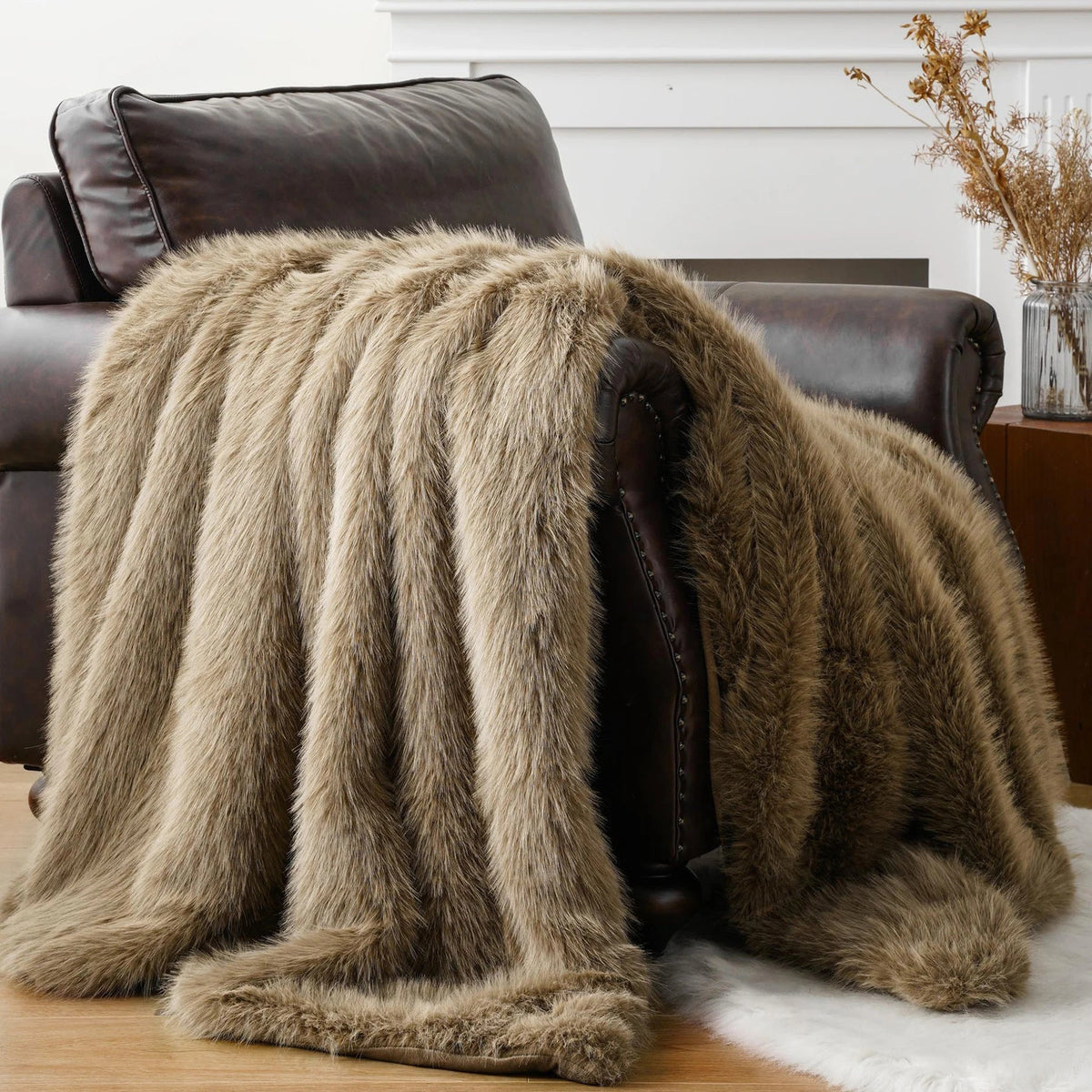 Faux Fur Throw Blanket with Long-Pile Texture and Velvet Backing