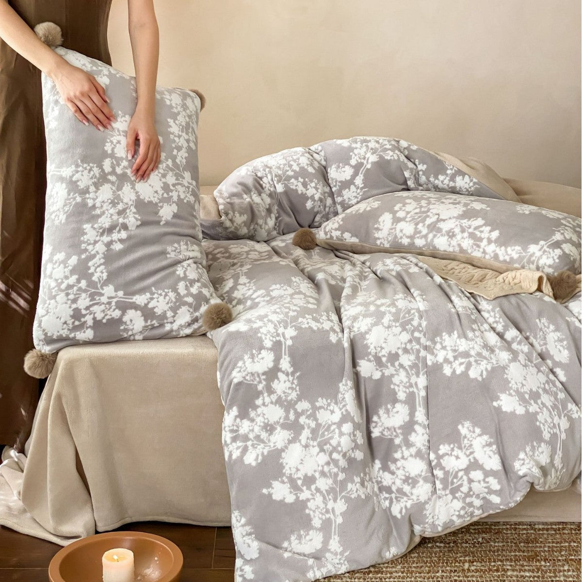 Fleece Bedding Reversible Plush Duvet Cover with Pom-Pom Pillowcases