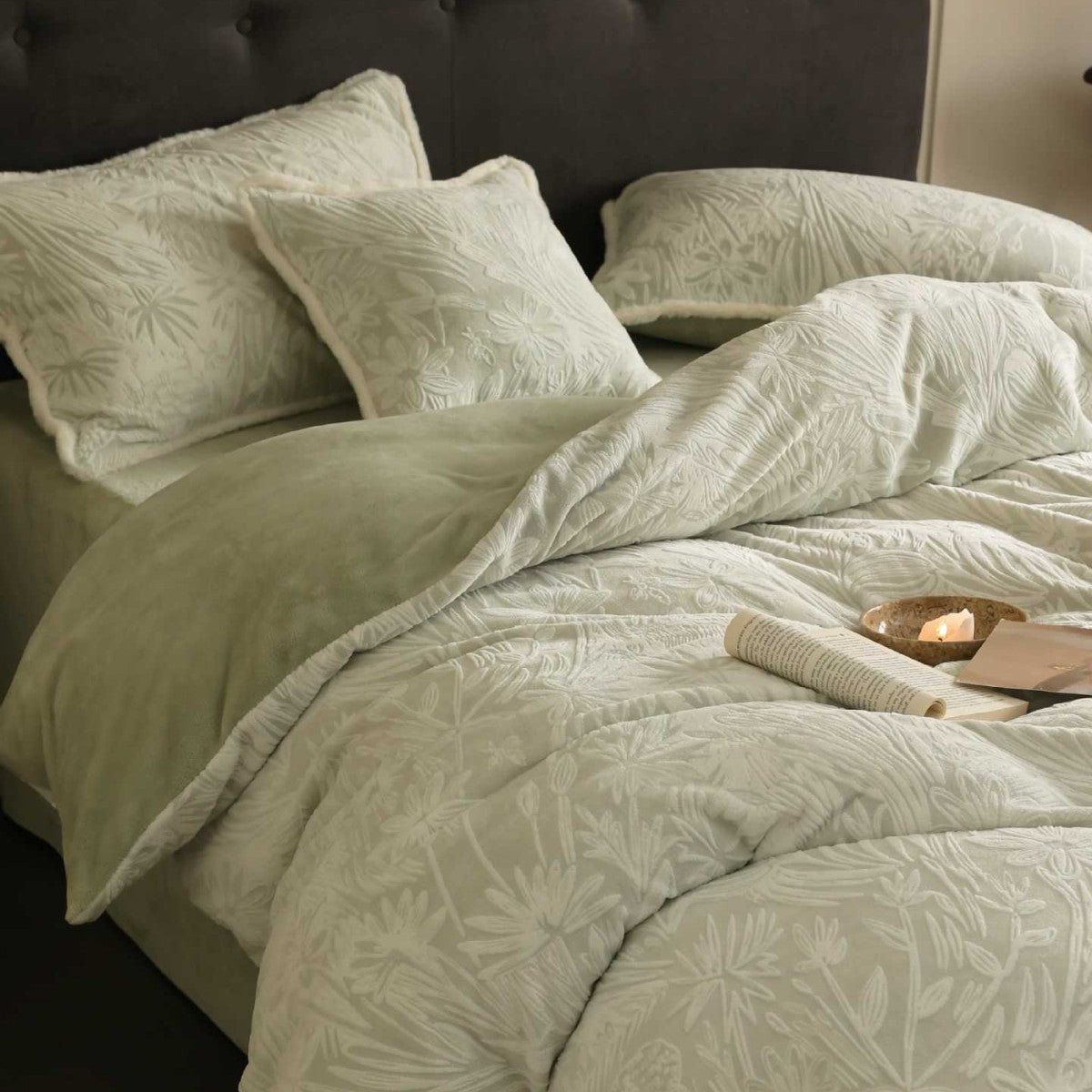 Fleece Bedding Set in Velvet, Warm and Reversible with Embossed Botanicals