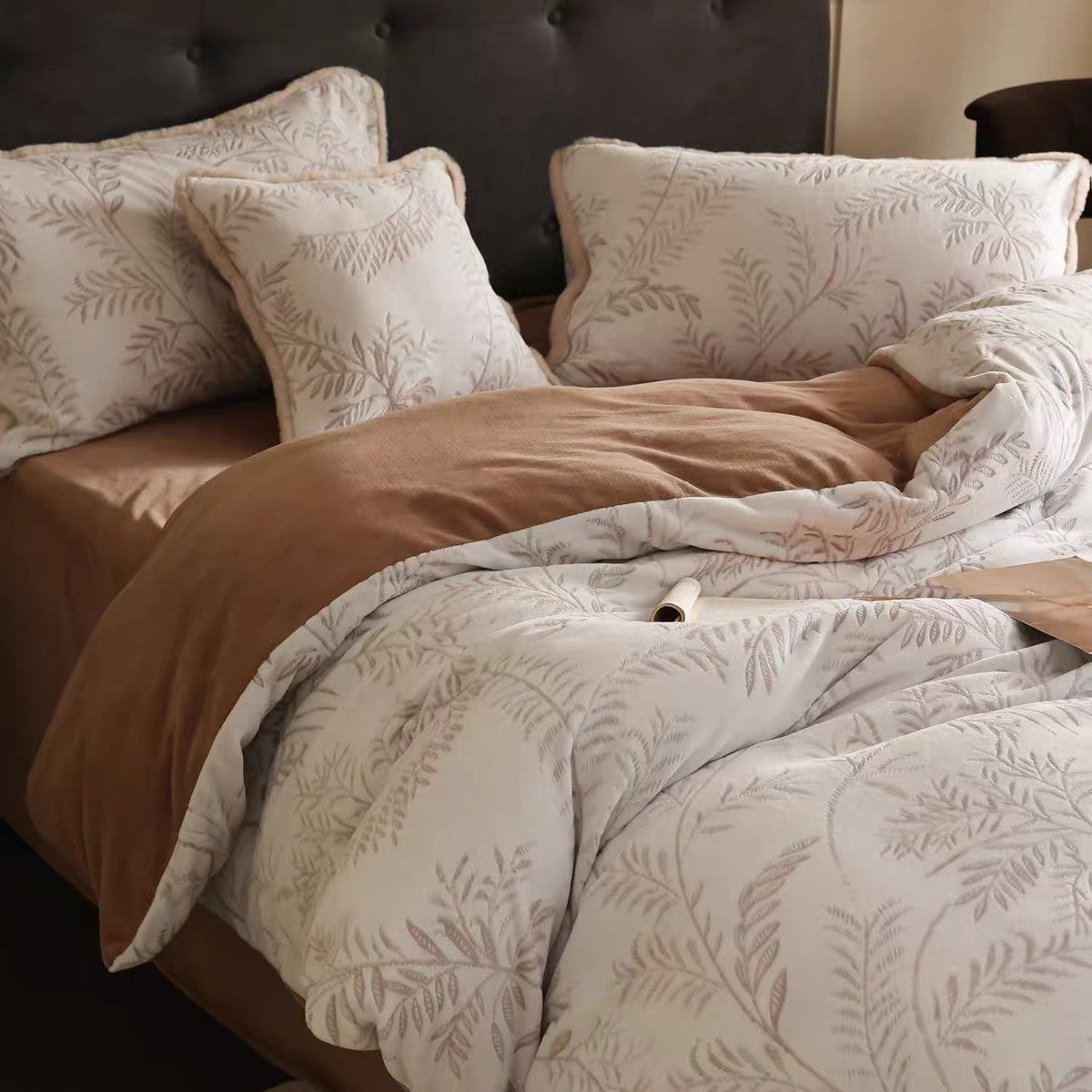 Fleece Bedding Set in Velvet, Warm and Reversible with Embossed Botanicals