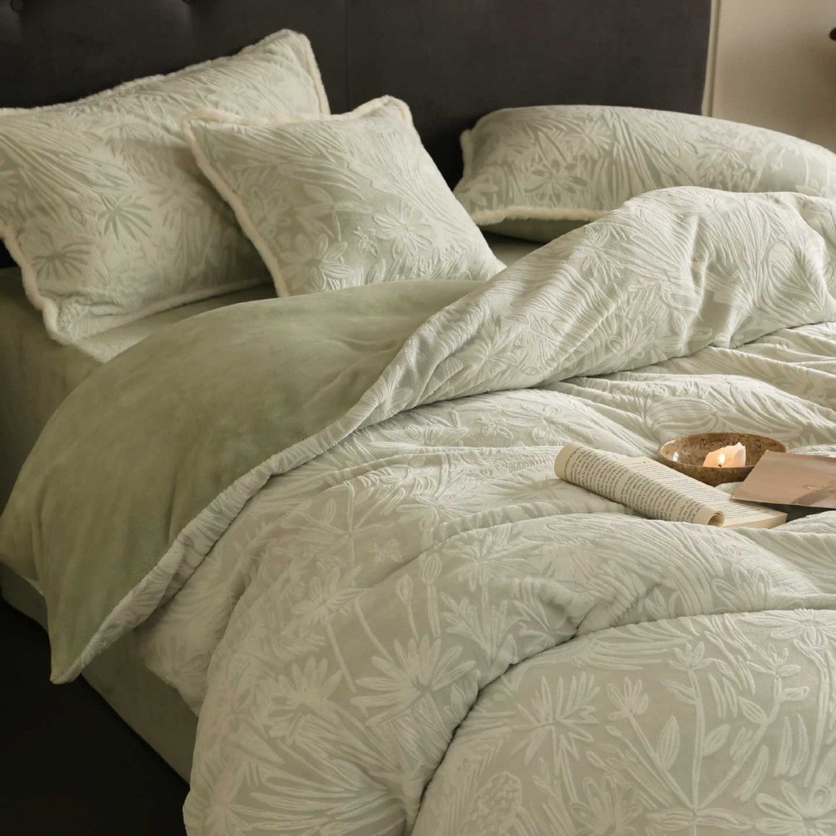 Fleece Bedding Set in Velvet, Warm and Reversible with Embossed Botanicals