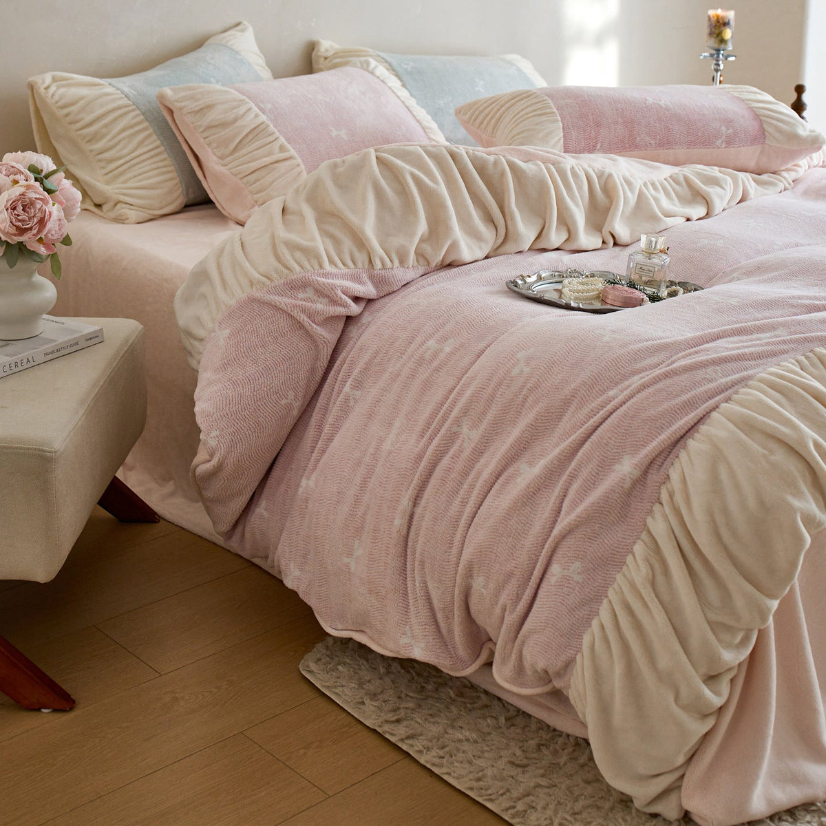 Fleece Bedding Set, Warm Plush Duvet Cover with Ruffled Edges