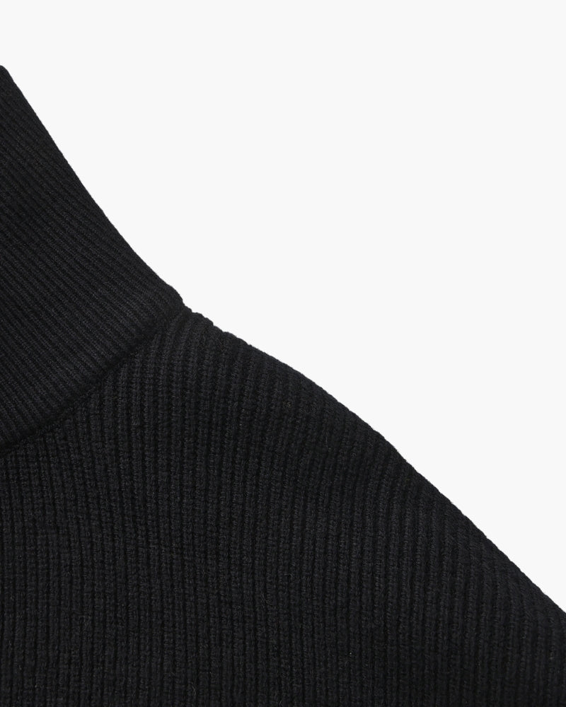 Men's Half-Zip Sweater With a Ribbed Stand Collar - Black