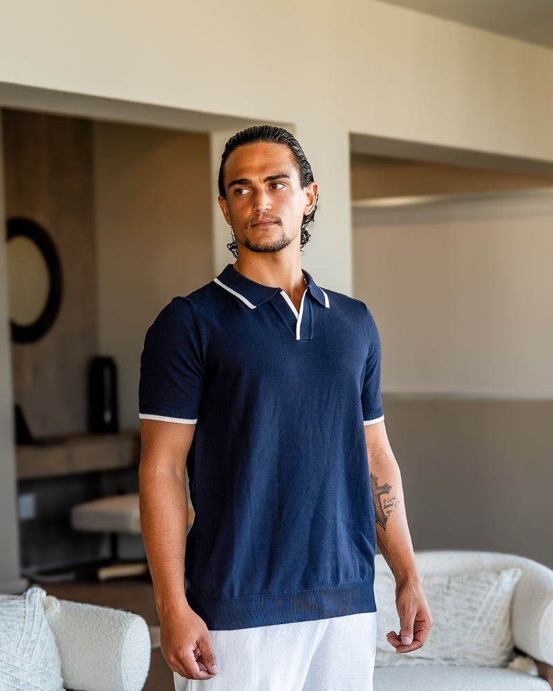 Men's Open-Placket Polo With Contrast Edge Stripes - Navy
