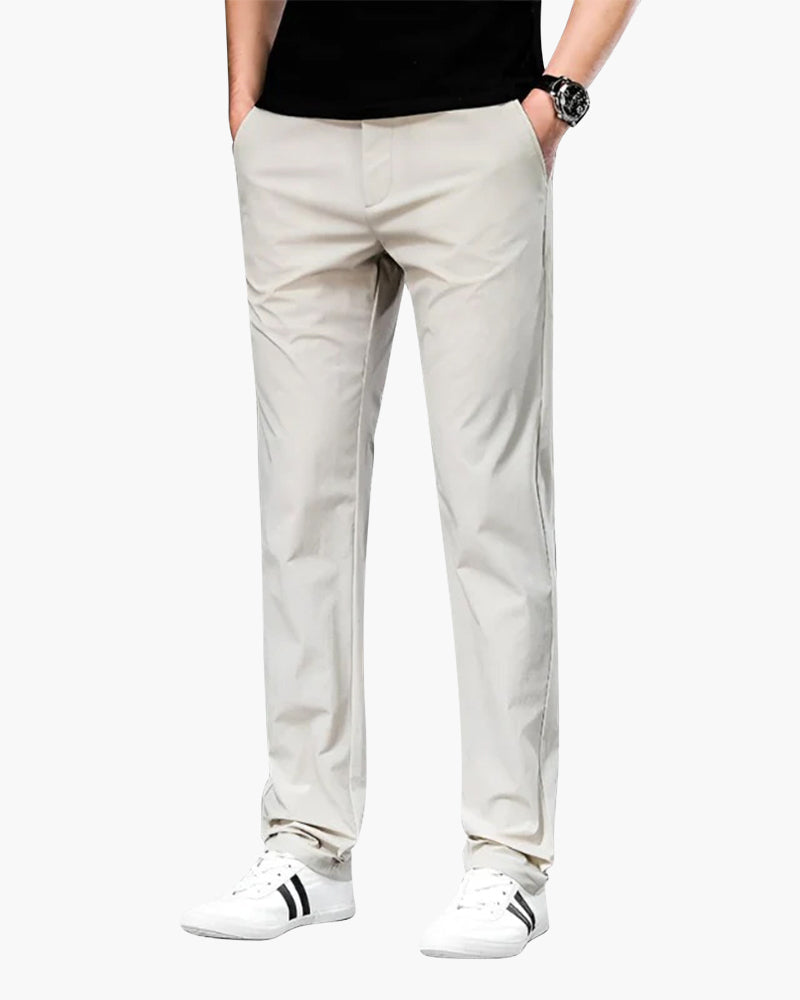 Men's Plain Chino Trousers With a Tapered Leg Line - White