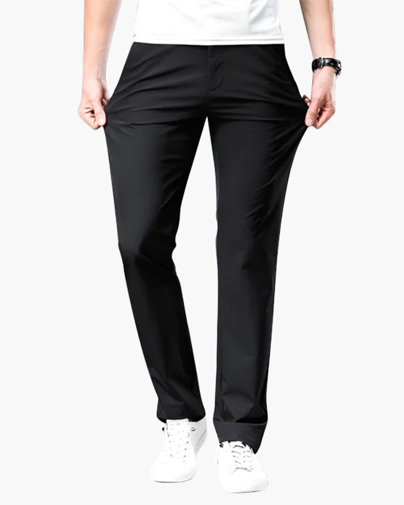 Men's Plain Chino Trousers With a Tapered Leg Line - Black