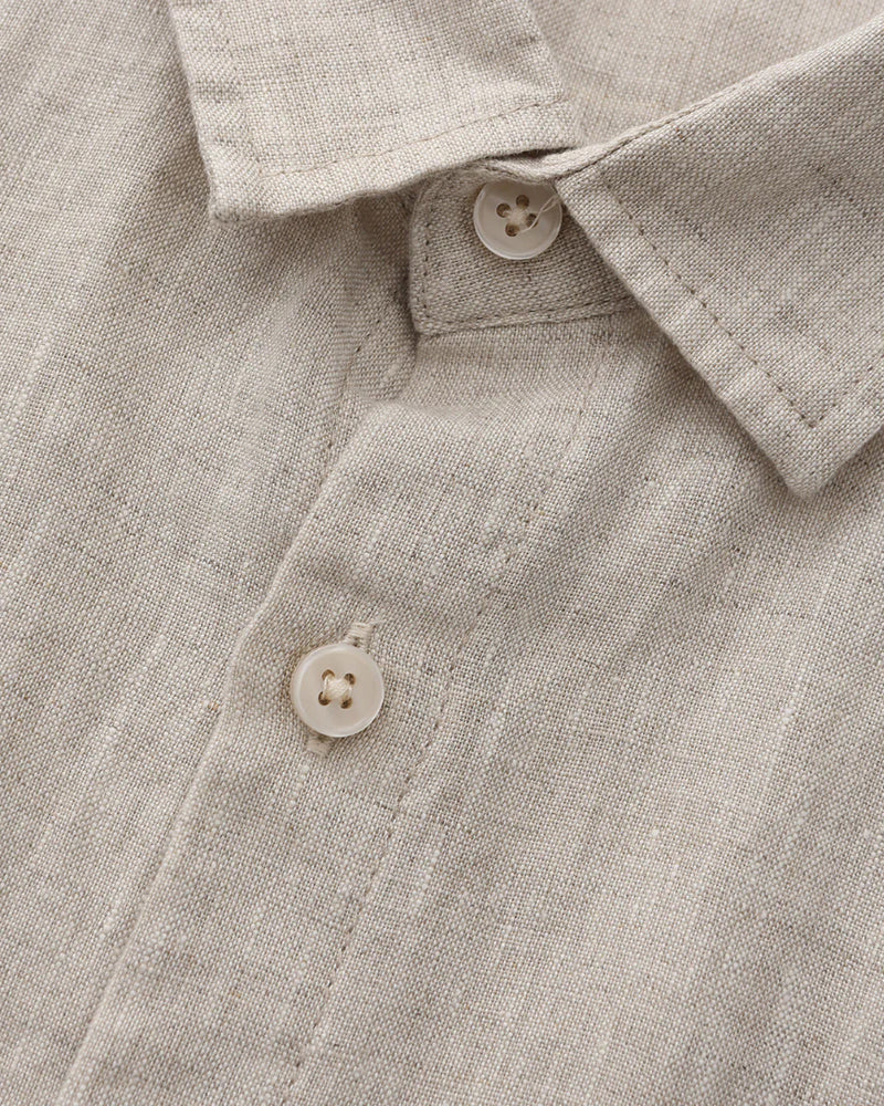 Men's Short-Sleeve Button Shirt With a Curved Hem - Beige