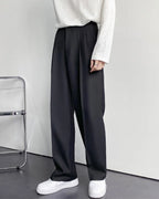 Men's Wide-Leg Pleated Trousers With Belt Loops - Black