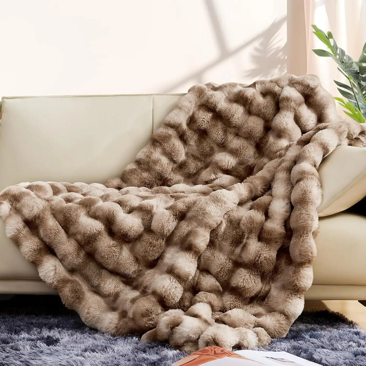 Sofa Throws in Thick Pile, Double-Layer Bubble Quilted Design