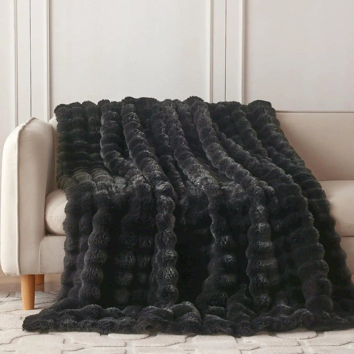 Sofa Throws in Thick Pile, Double-Layer Bubble Quilted Design