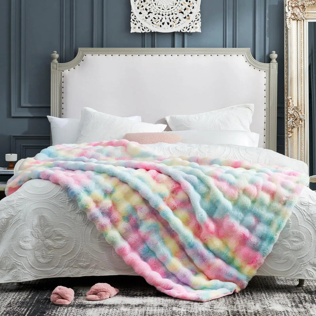 Sofa Throws in Thick Pile, Double-Layer Bubble Quilted Design