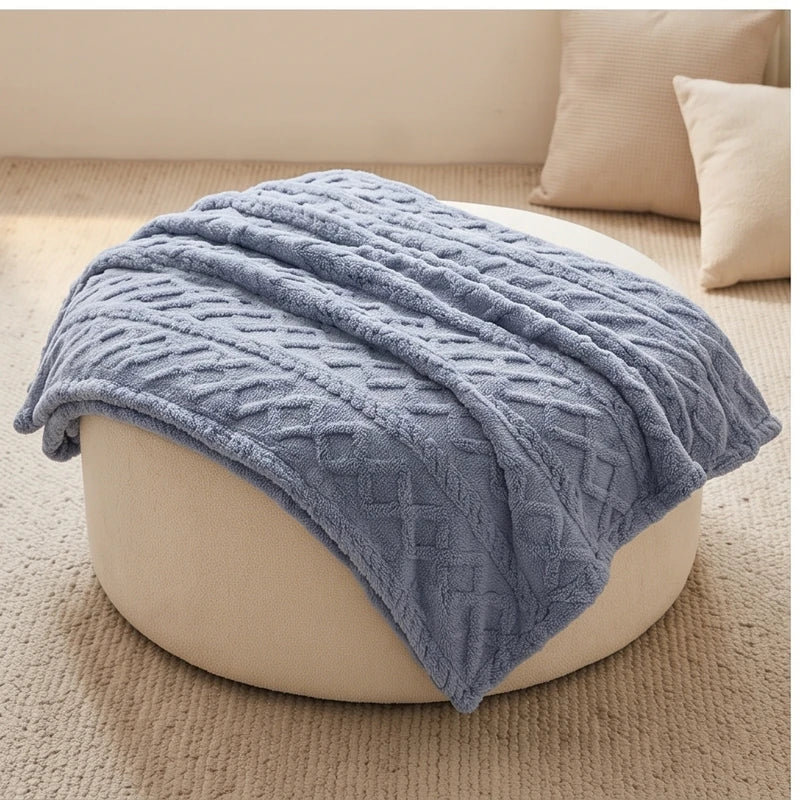 Throws in Quilted Fleece with Raised Jacquard Texture, Lightweight