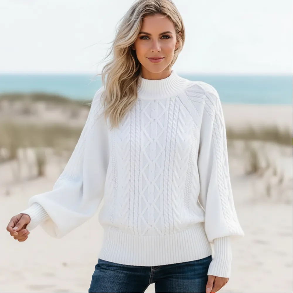 Women's Cable-Knit Sweater With a Raised Diamond Pattern - Off White
