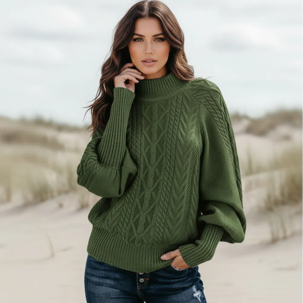 Women's Cable-Knit Sweater With a Raised Diamond Pattern - Army Green