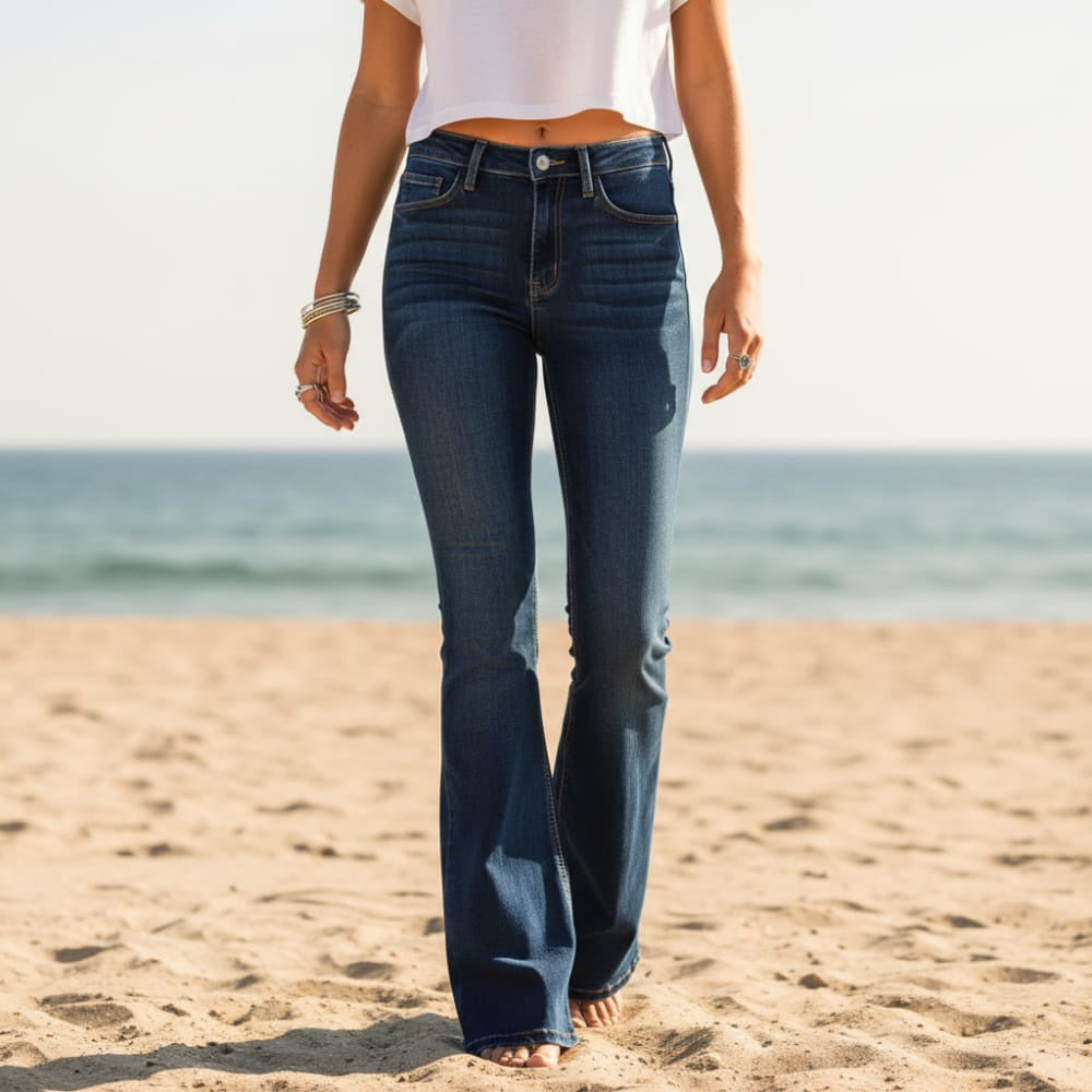 Women's Flare Leg Boyfriend Jeans With Zip Fly - Dark Blue