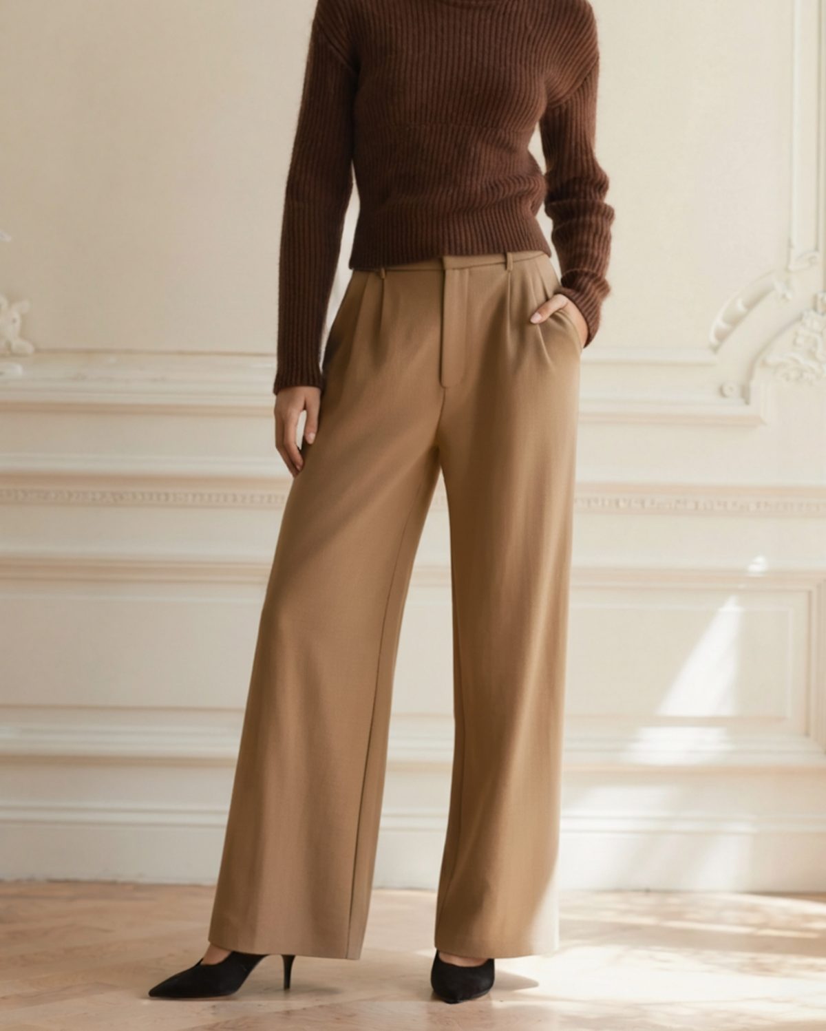 Women's Pleated Wide-Leg Trousers With Side Pockets - Brown