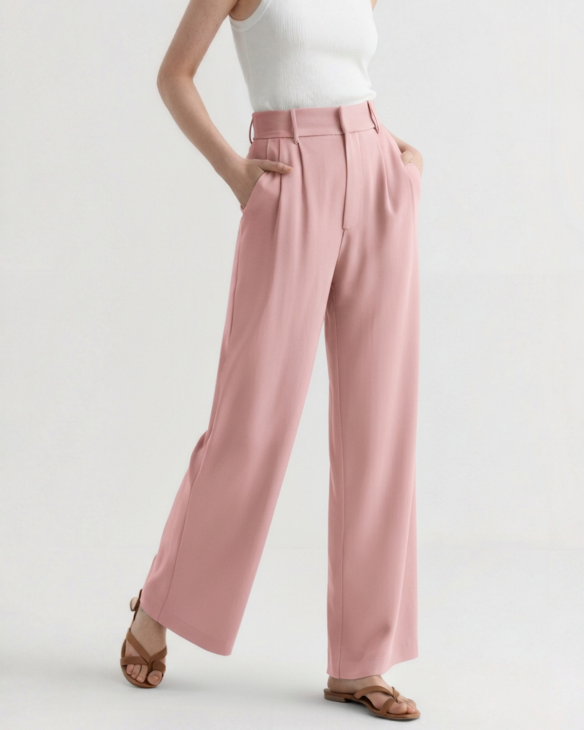 Women's Pleated Wide-Leg Trousers With Side Pockets - Pink