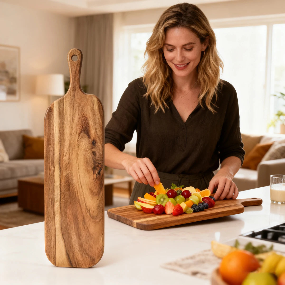 Wooden Chopping Board in Solid Acacia with Handle, Serving Board